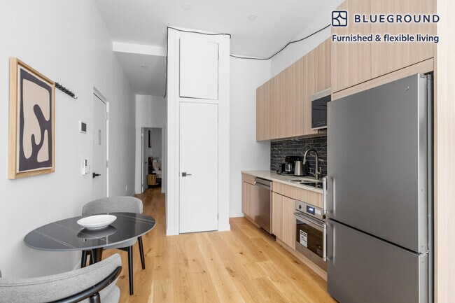 10 St Marks Place unit FL1-ID2072, New York, NY 10003 - photo 6