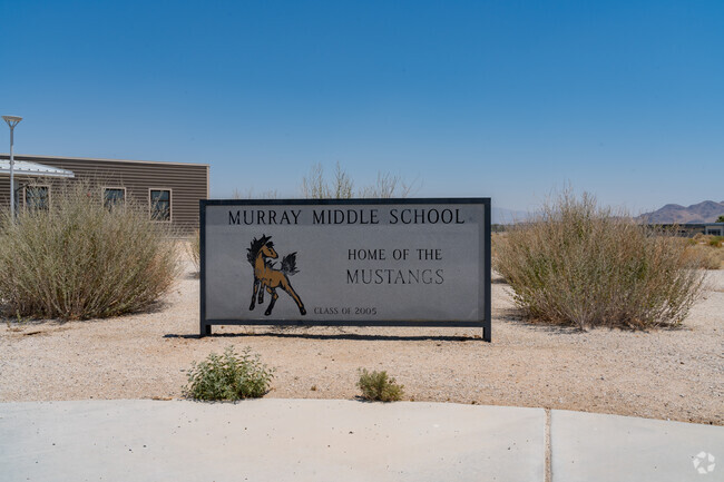 THe sign at Murray Middle School welcomes students and staff as they enter the grounds