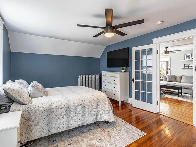 340 Harrison St unit 1, Manchester, NH 03104 - photo 3