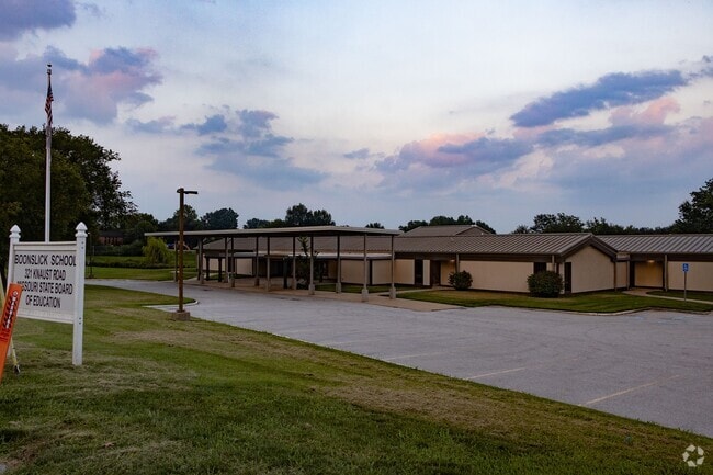 Welcome to the Boonslick School in Saint Peters.