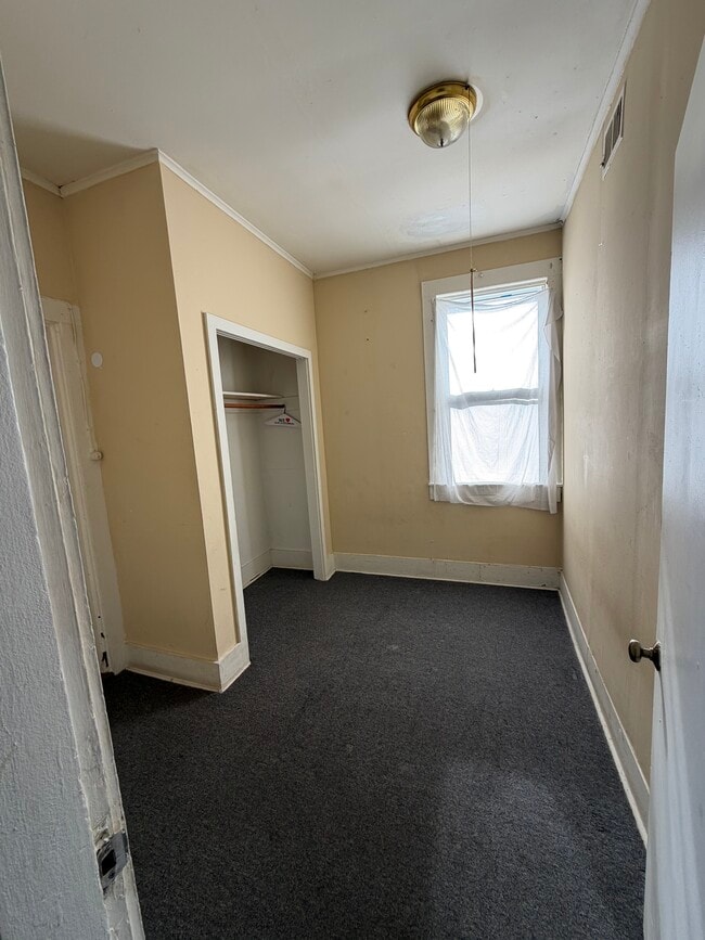 22 Pleasant St unit . C, Enfield, CT 06082 - photo 6