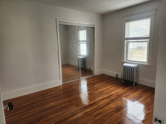 17 Murdock Ave unit 1, Quincy, MA 02169 - photo 4