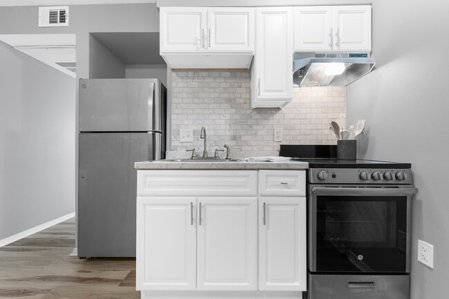 McGowan Flats Apartments, Little Rock, AR 72202 - photo 3