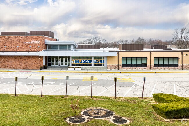 Tomahawk Elementary School