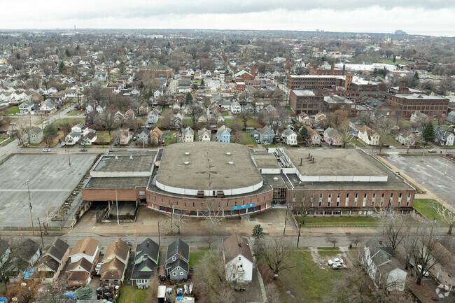 Aerial view of Lincoln-West High School and the surrounding area.