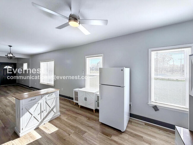 6073 Linwood St unit 1, Detroit, MI 48208 - photo 3