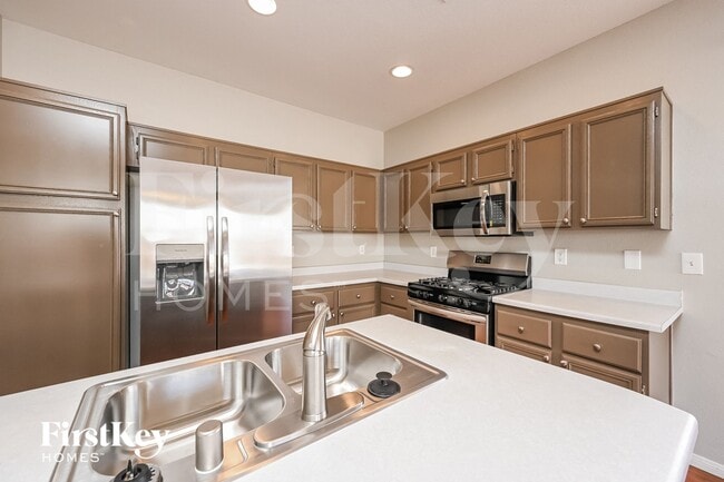 7204 Portia Ct, Las Vegas, NV 89113 - photo 7