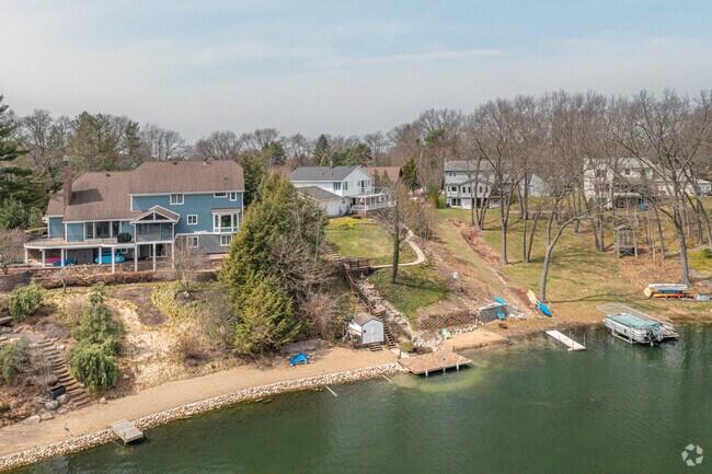 Private Docks on Dean Lake in the Northview Neighborhood