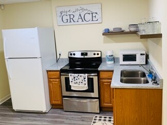 2337 Ashmel Ct SW Unit Ashmel Inn Apartment, Atlanta, GA 30311