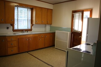 1006 Center St Unit 1006, Nanticoke, PA 18634