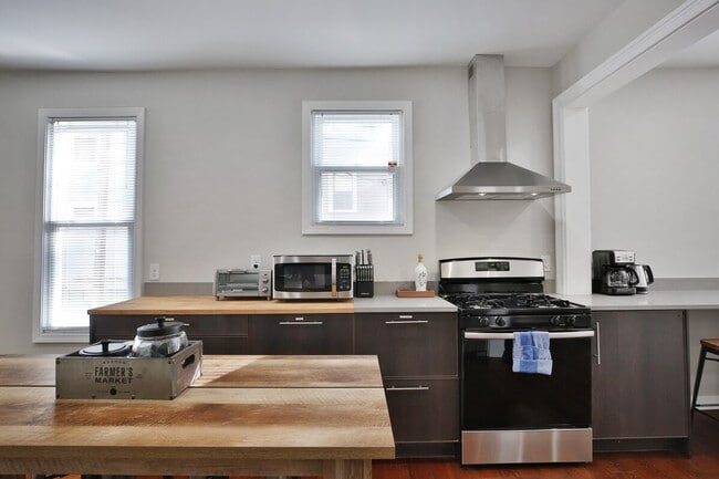 137 E Tompkins St unit ID1364302P, Columbus, OH 43202 - photo 7