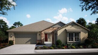 3869 Creekside Ct, Madera, CA 93636