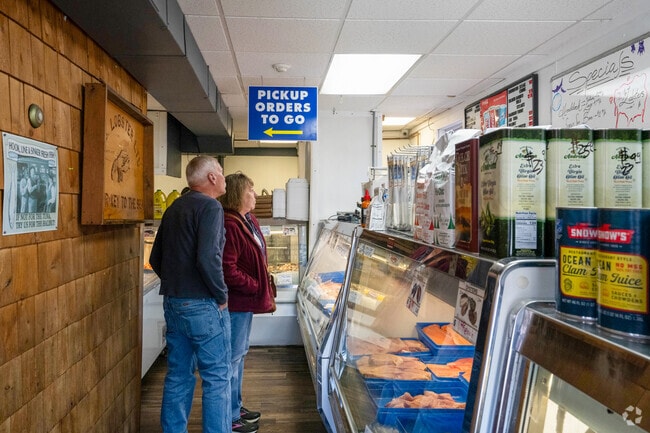 Folks look at the fresh seafood options at S.S. Lobster in Cleghorn.