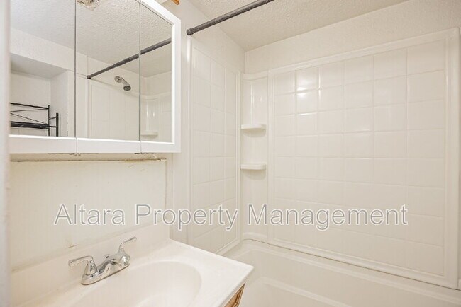 1303 Langmeyer St unit 100, Colorado Springs, CO 80904 - photo 7