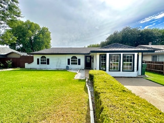 1706 Whitney Dr, Garland, TX 75040
