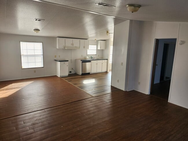 9611 SW 82nd Ave, Gainesville, FL 32608 - photo 5