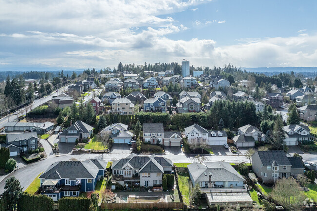 The homes in the city of Mount Vista enjoy beautiful views of the Cascade Mountains.