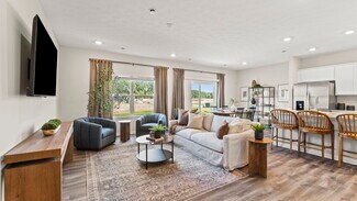 1874 Vista Lake Dr, Goshen, OH 45122