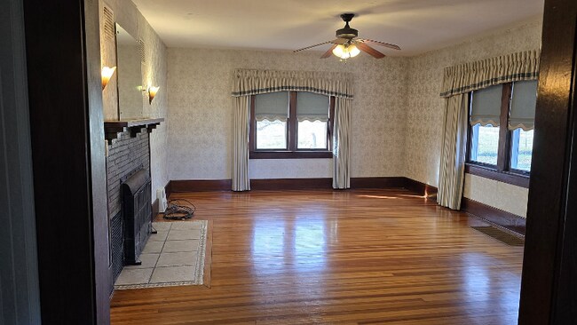 2327 N 1500 Rd, Eudora, KS 66025 - photo 7