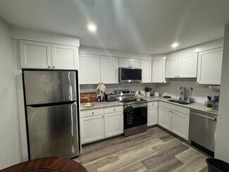 20 Larry St Unit 2, Quincy, MA 02169