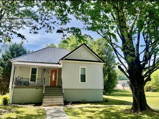 102 W 8th St, Chickamauga, GA 30707