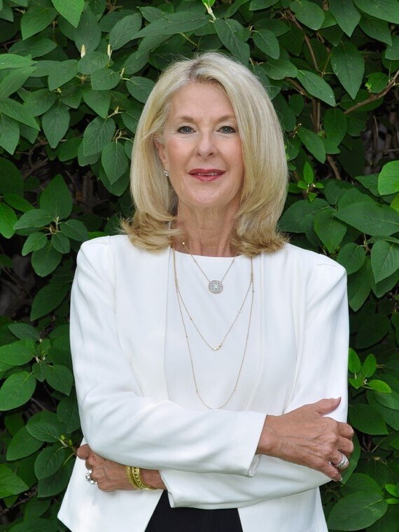 Elaine Medve