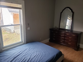 19 Varney St, Lowell, MA 01854