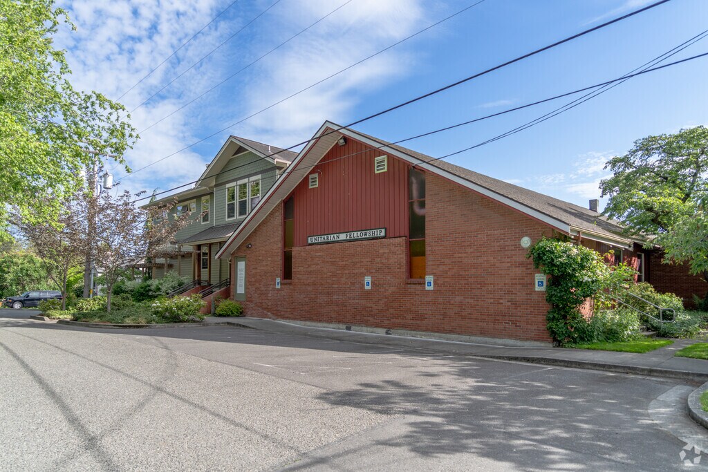 Bellingham Cooperative School building