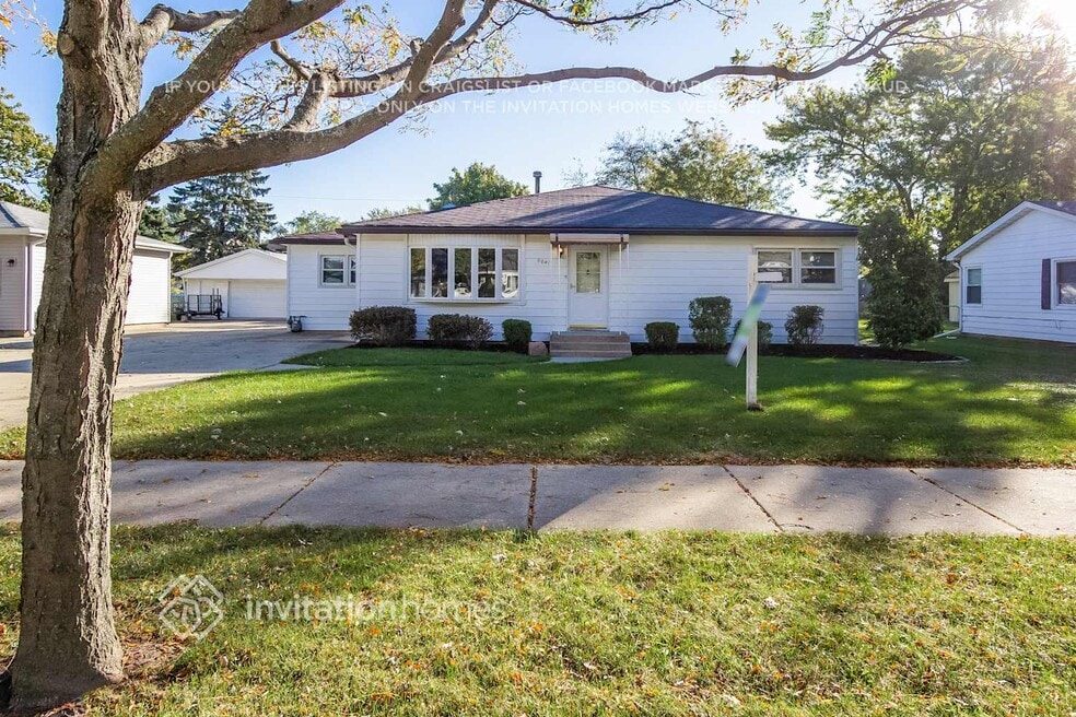 8841 Merrimac Ave, Oak Lawn, IL 60453 - photo 1