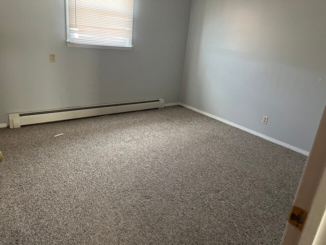 1616 Bryan St unit 1614 unit 2b, Normal, IL 61761 - photo 3