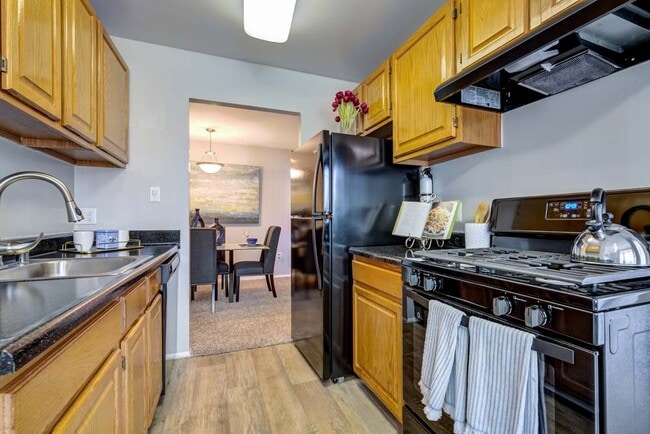 Cinnamon Run/Peppertree Farm, Silver Spring, MD 20906 - photo 6