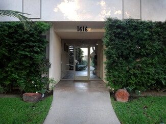 1616 Armacost Ave, Los Angeles, CA 90025