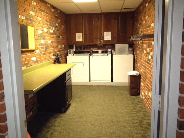 2526 Rebecca Ct W unit 7, Quincy, IL 62305 - photo 5