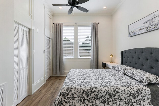 Back bedroom / office