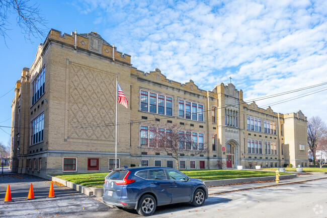 Fort Wayne's Most Precious Blood Catholic School has a student-teacher ratio of 15 to 1.