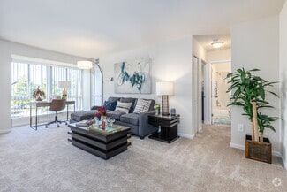 10900-10934 Coverstone Dr, Manassas, VA 20109
