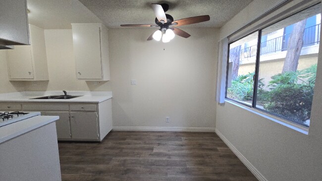 530 N Wilson Ave unit 2, Pasadena, CA 91106 - photo 4