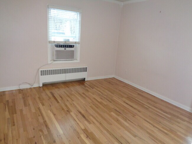 717 S 900 E unit 3, Salt Lake City, UT 84102 - photo 2