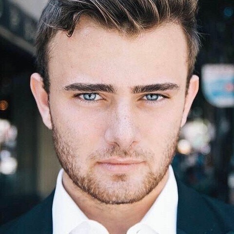 Agent Photo
