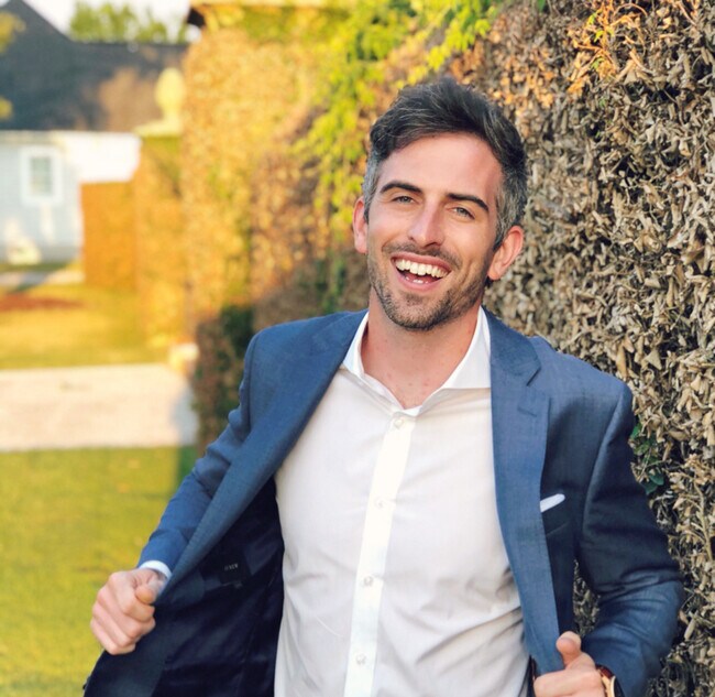 Agent Photo