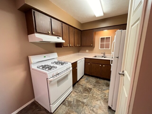 7100 Van Dorn St unit 108, Lincoln, NE 68506 - photo 3