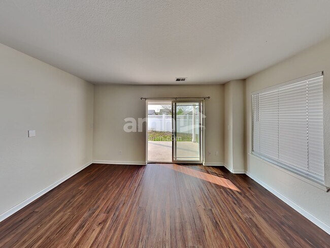 5526 N Gibraltar St, Denver, CO 80249 - photo 7