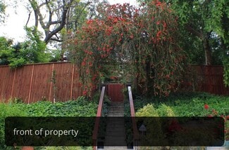 3392 Barham Blvd, Los Angeles, CA 90068
