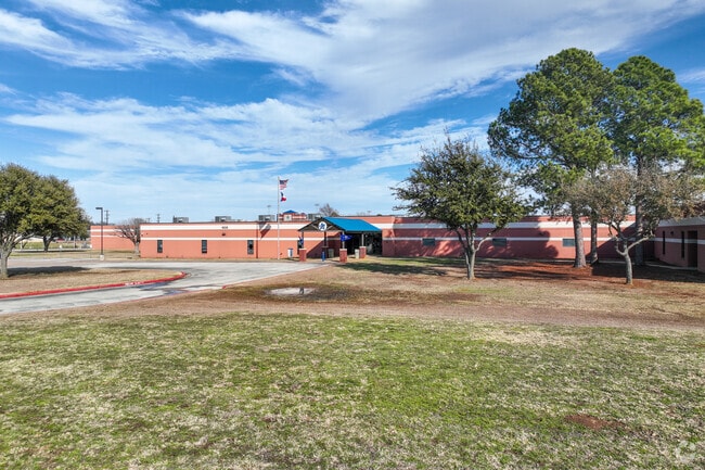 Students in 9th grade can attend Joshua High School - 9th Grade Campus.