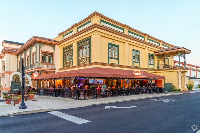 Amerikano's Grille is a popular spot for al fresco dining in the Village of Palo Alto.