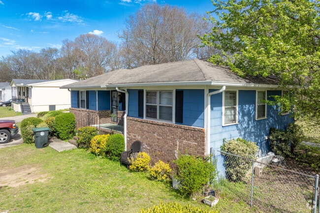 Admire this charming ranch style house in Sandusky.
