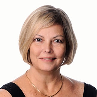 Peggy Lotz