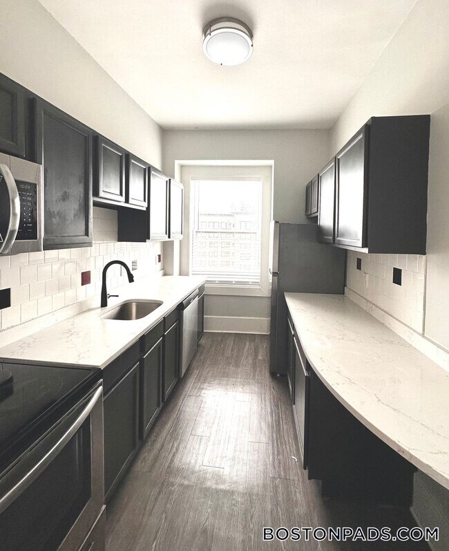 50 Franklin St Unit 1007, Worcester, MA 01608