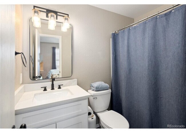 Besroom 2 bath