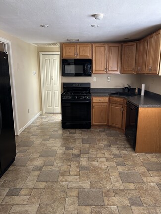 115 Shenandoah Blvd N Unit 1, Nesconset, NY 11767
